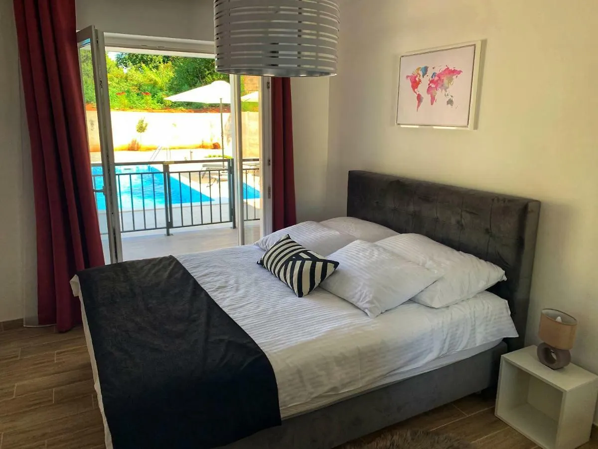 Villa Lord Pomer Apartment