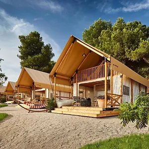 4* Üdülőpark Arena One 99 Glamping
