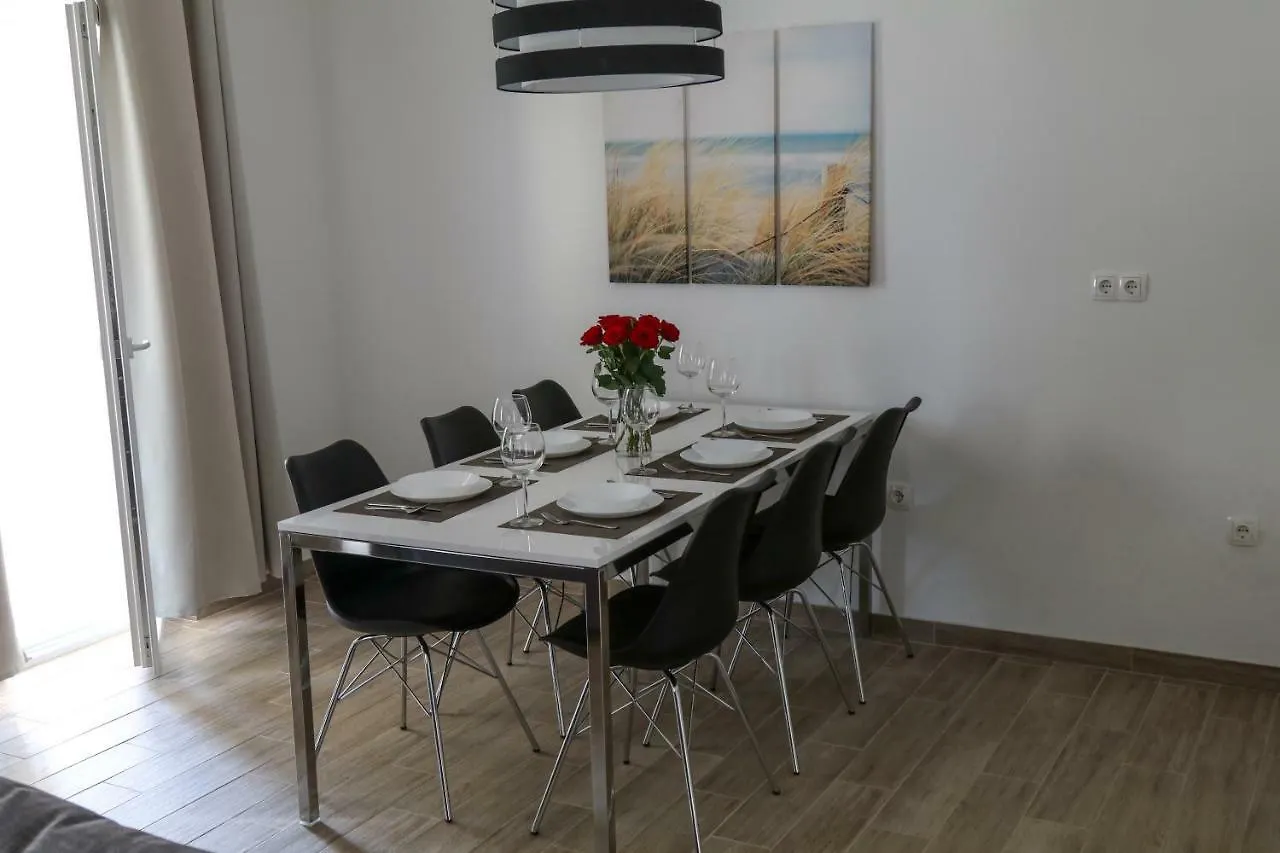 Villa Lord Pomer Apartment