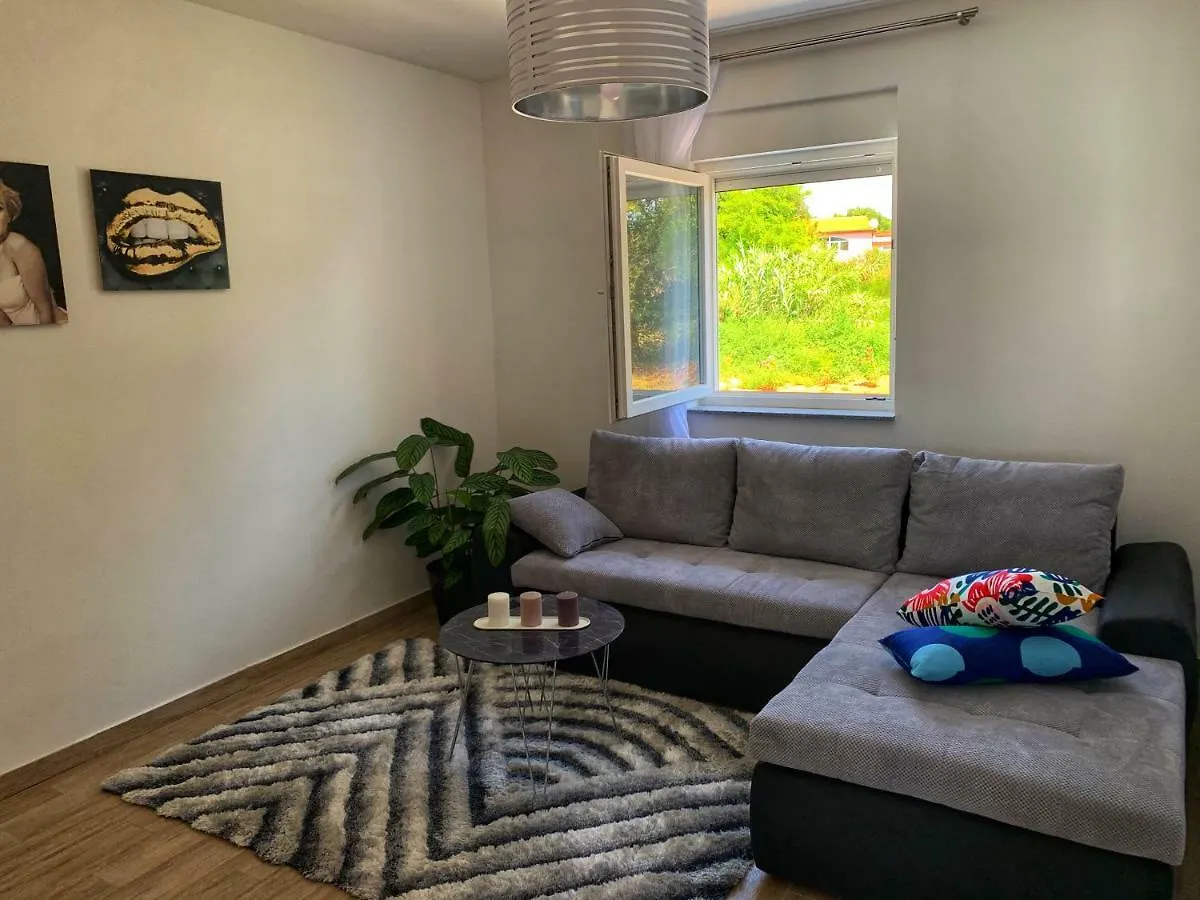 Villa Lord Pomer Apartment